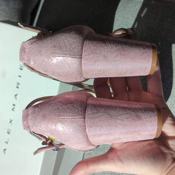 Alex Marie Heels - Picture 6 of 8